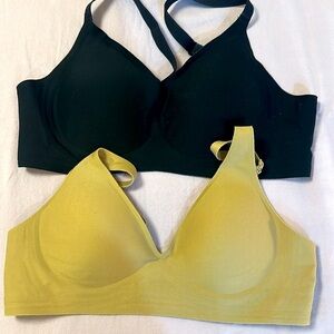 Brand new condition Women's Seamless Bralette 2-Pack - Black and Nude